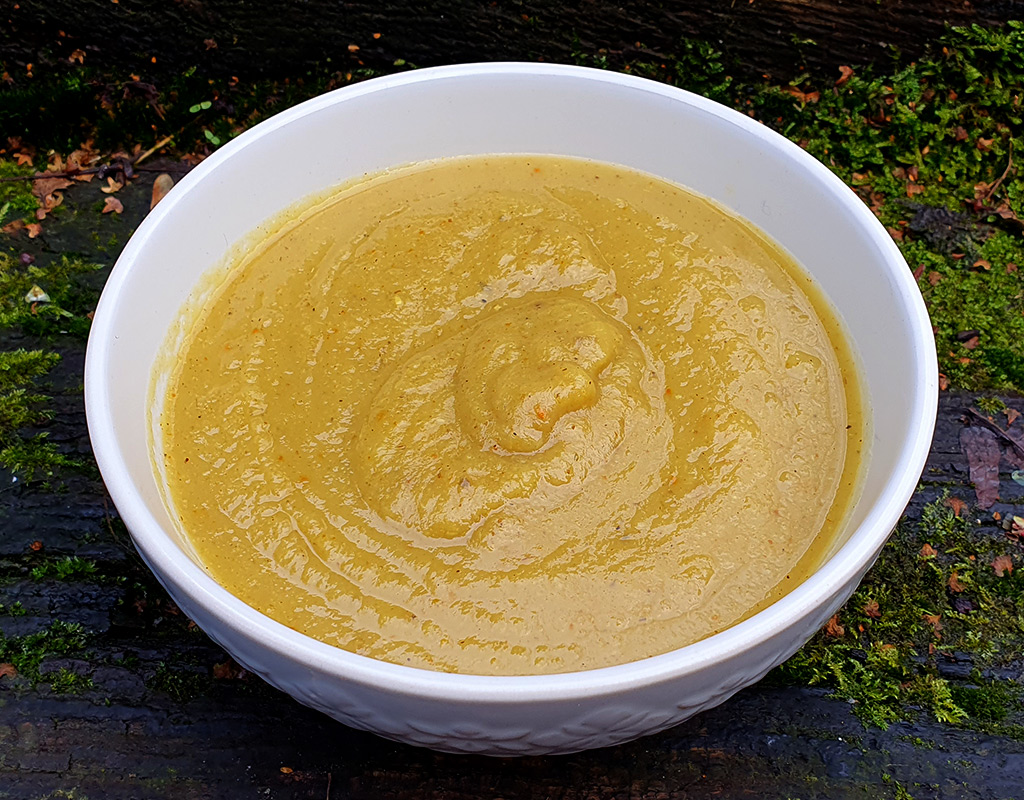 Curried celeriac and parsnip soup