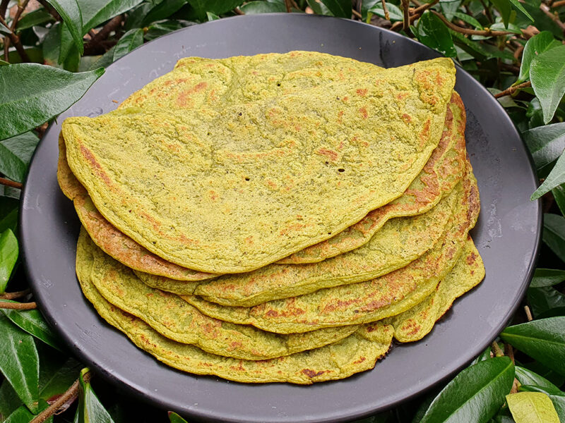 Garlic and coriander lentil wraps