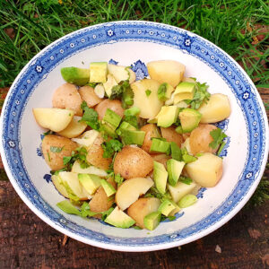 Garlic potatoes with avocado