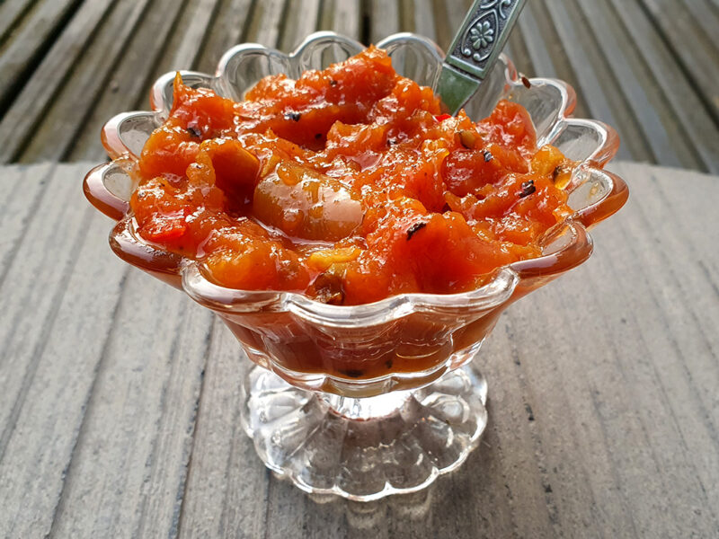 Spicy papaya chutney