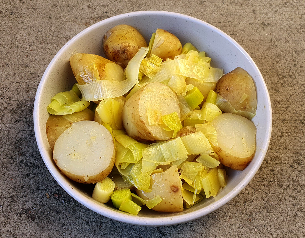 New potatoes with leek