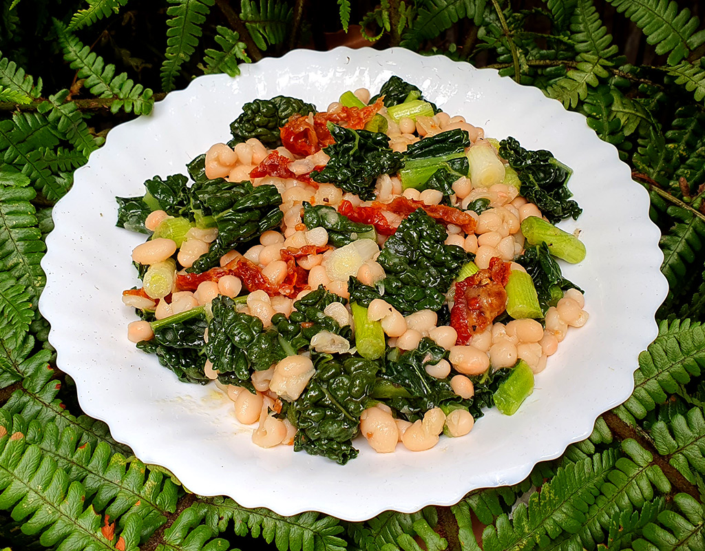 Beans and cavolo nero salad