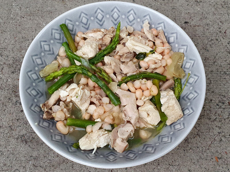 Leftover chicken, bean and asparagus stew