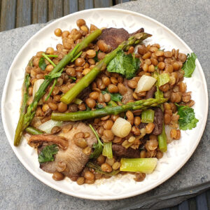 Sauteed shiitake, lentils and asparagus