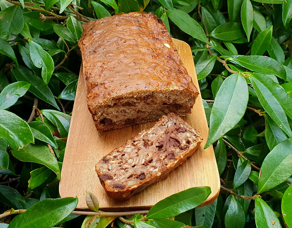 Banana bread with chocolate and walnuts