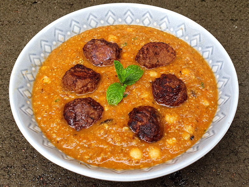 Meatballs in roasted aubergine and chickpea sauce