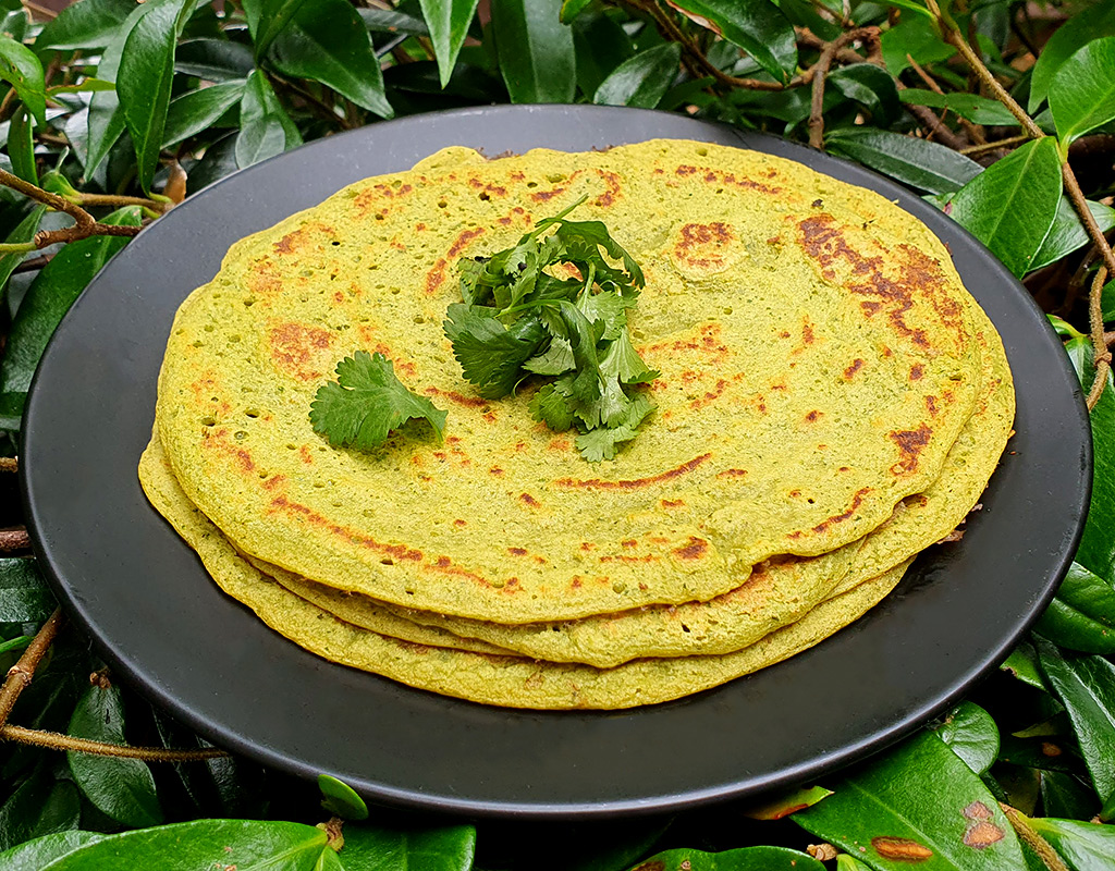 Roasted garlic and coriander lentil wraps