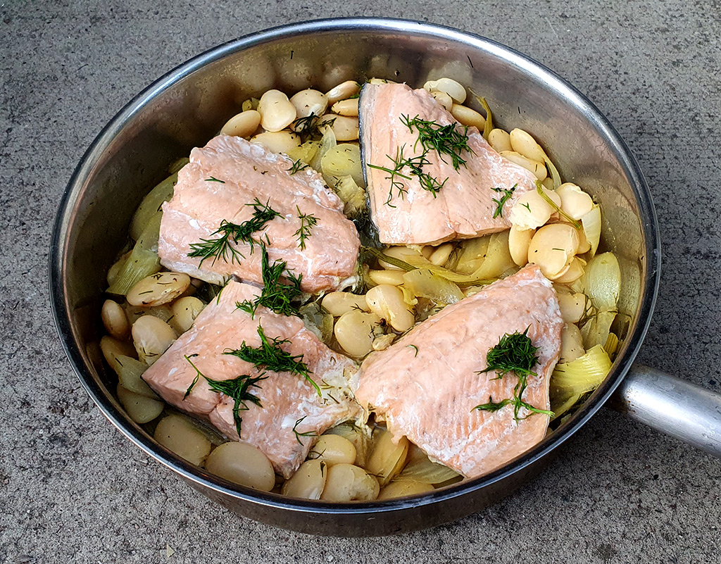 Salmon with sautéed fennel and butter beans