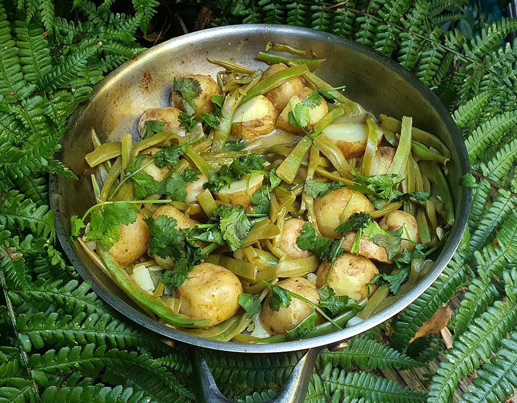 Sauteed potatoes with runner beans