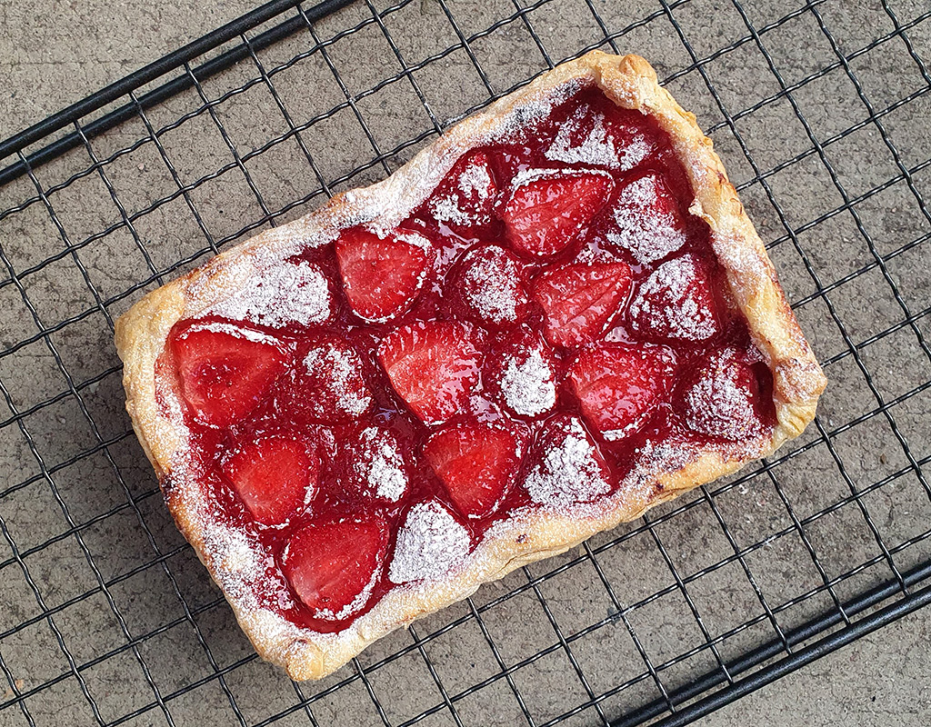 Strawberry puff pastry tart