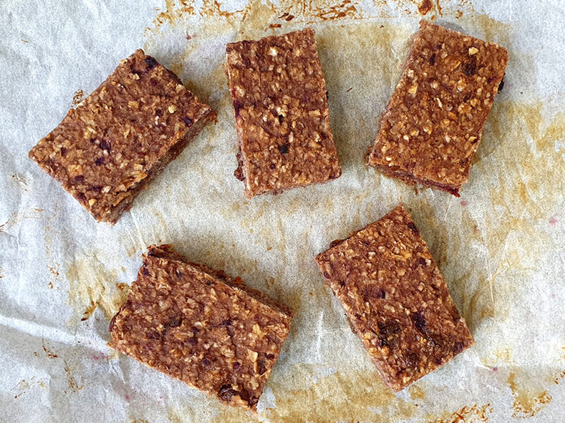 Blackberry jam oat bars