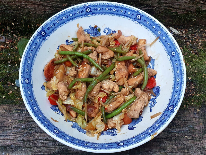 Teriyaki chicken and vegetable stir-fry