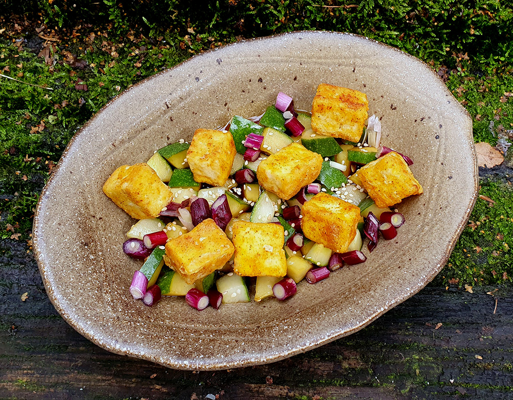 Crispy tofu and cucumber salad