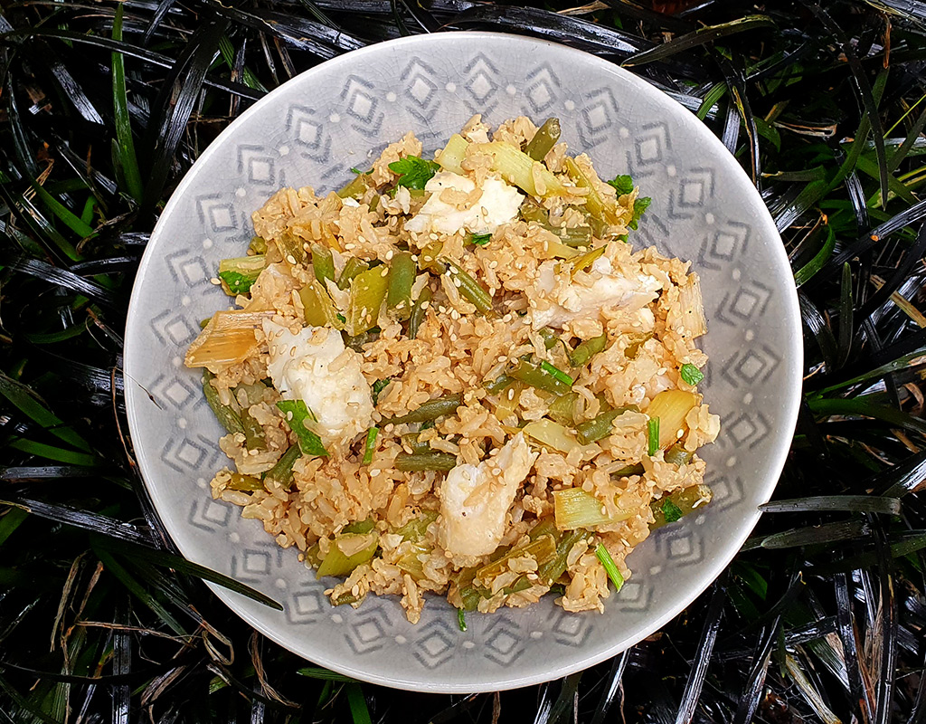 Egg-fried rice with haddock