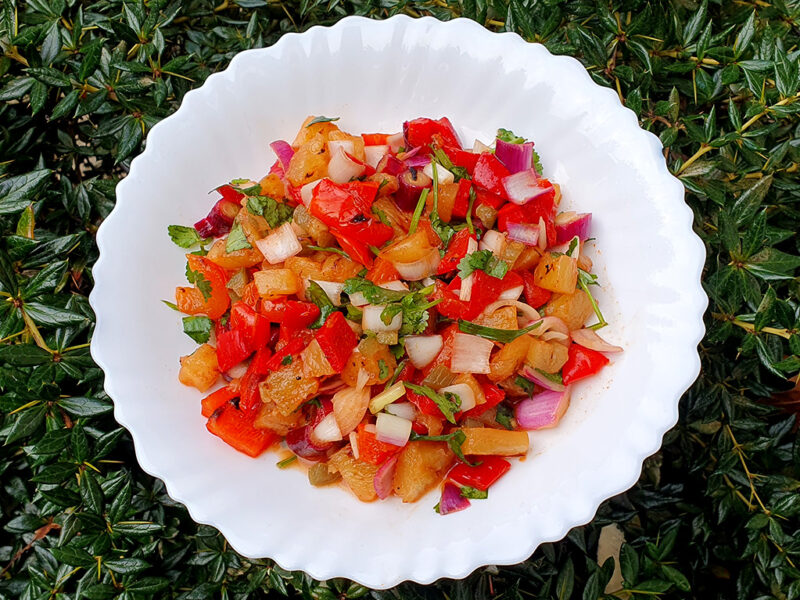 Grilled pineapple salsa