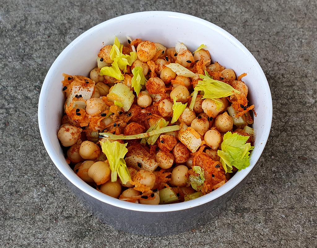 Spiced chickpeas and carrot salad