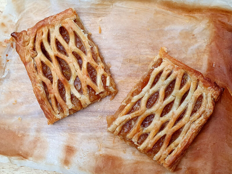 Vegan puff pastry apple pies