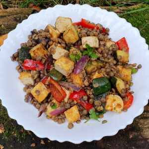 Warm lentil and courgette salad with crispy tofu