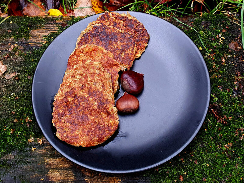 Vegan oat and chestnut pancakes