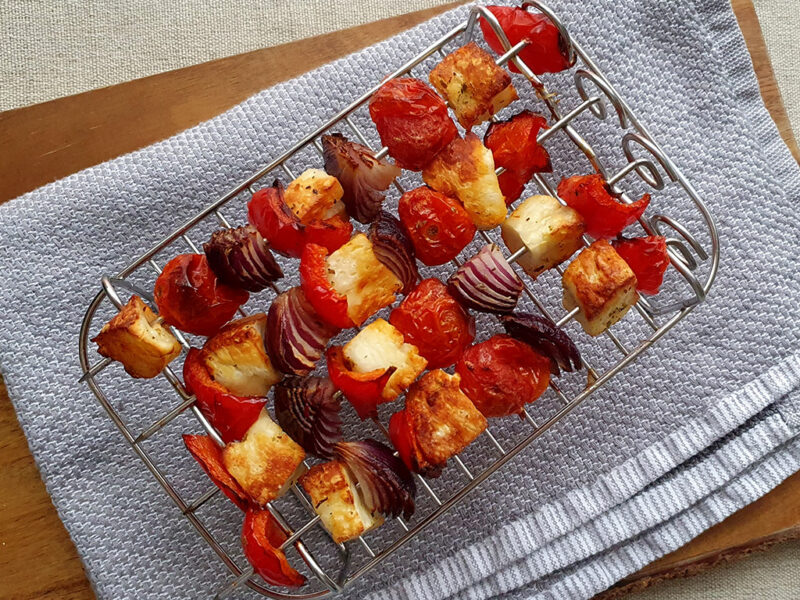 Air fryer halloumi and vegetable skewers