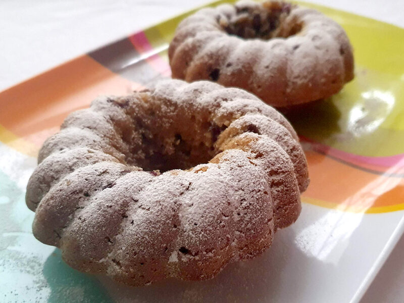 Apple and blackberry mini bundt cakes