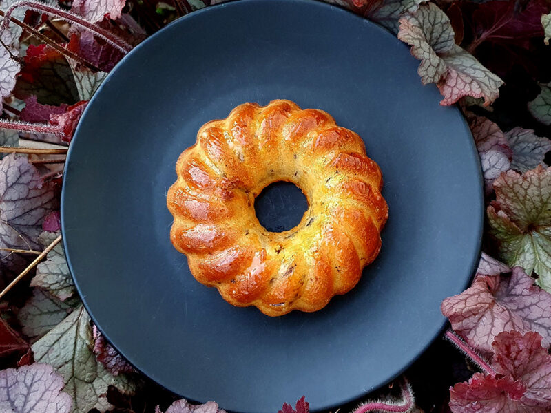 Chestnut and marmalade mini bundt cakes