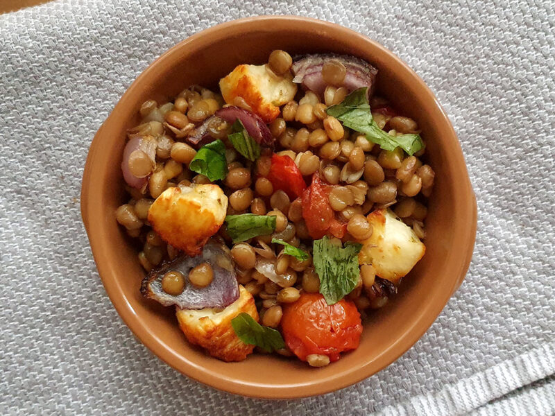 Lentil salad with roasted halloumi and vegetables