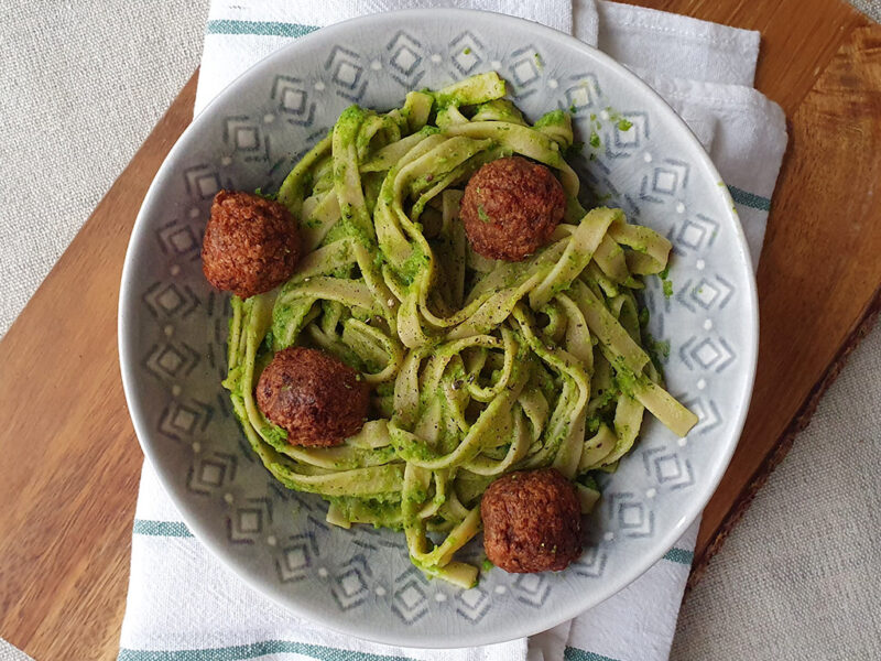 Pea and watercress pasta with vegan meatballs