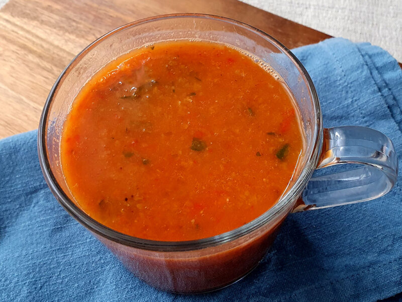 Red pepper, lentil and tomato soup