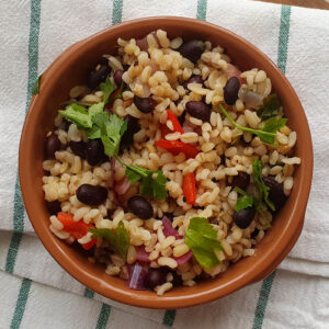 Zingy bulgur wheat and bean salad