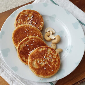 Coconut and cashew oaty pancakes