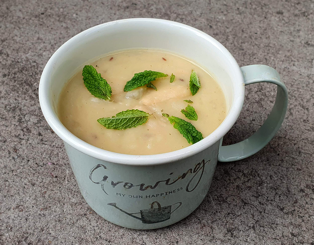 Creamy parsnip and potato soup with beans
