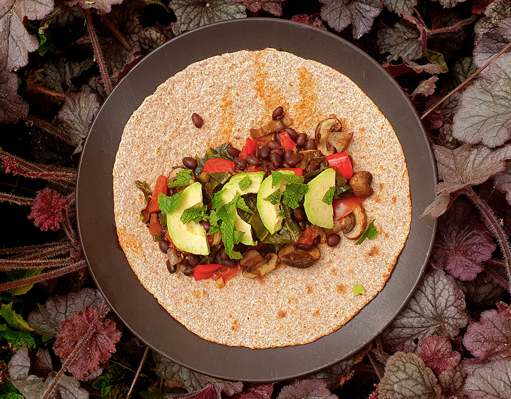Mushroom and black beans burrito
