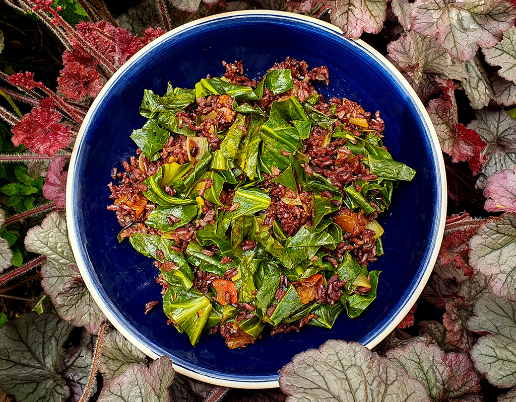 Cumin cabbage with black rice