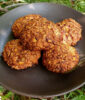 Raspberry and nuts oat cookies