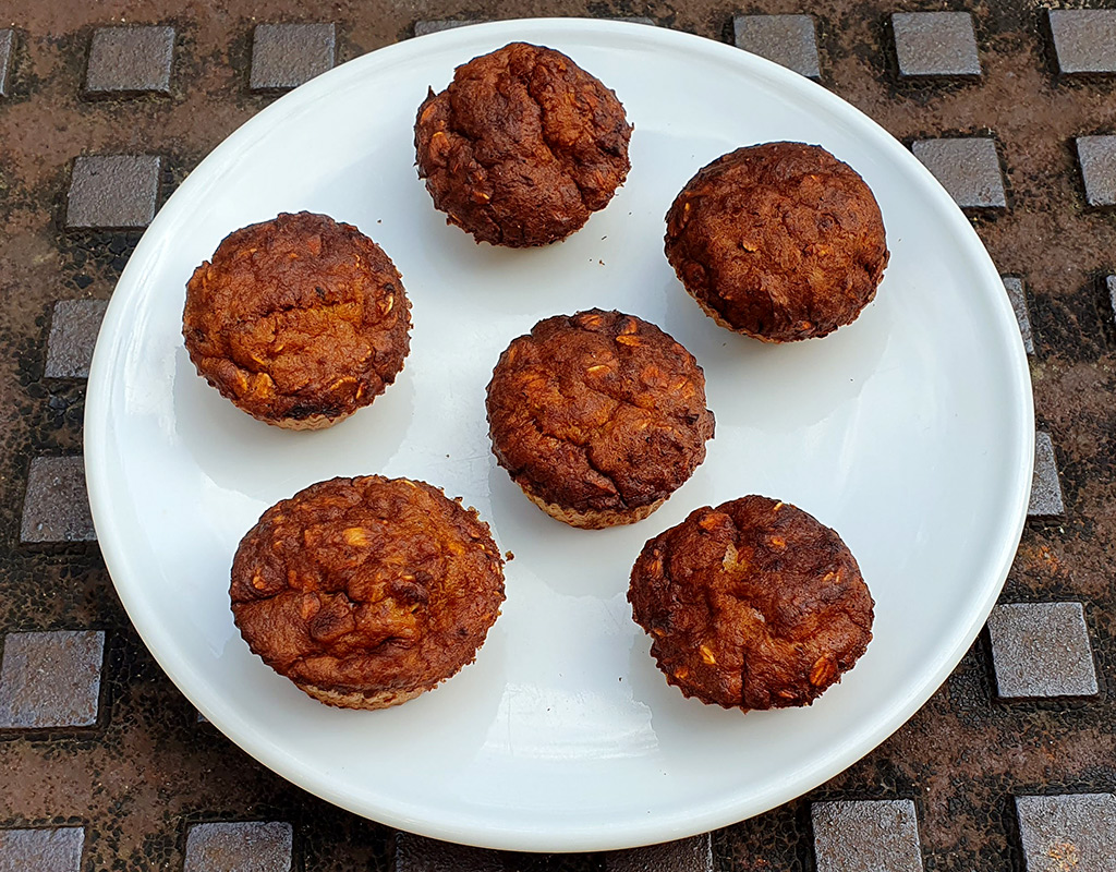 Spiced carrot and oat muffins