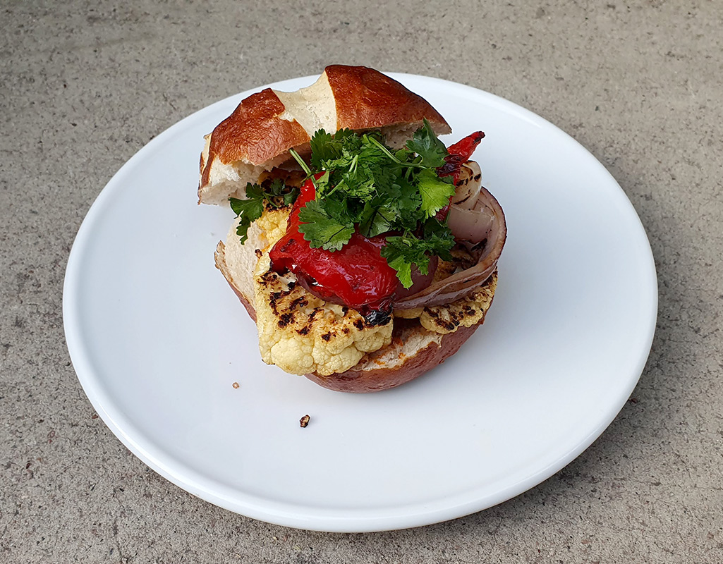 Spiced cauliflower burger
