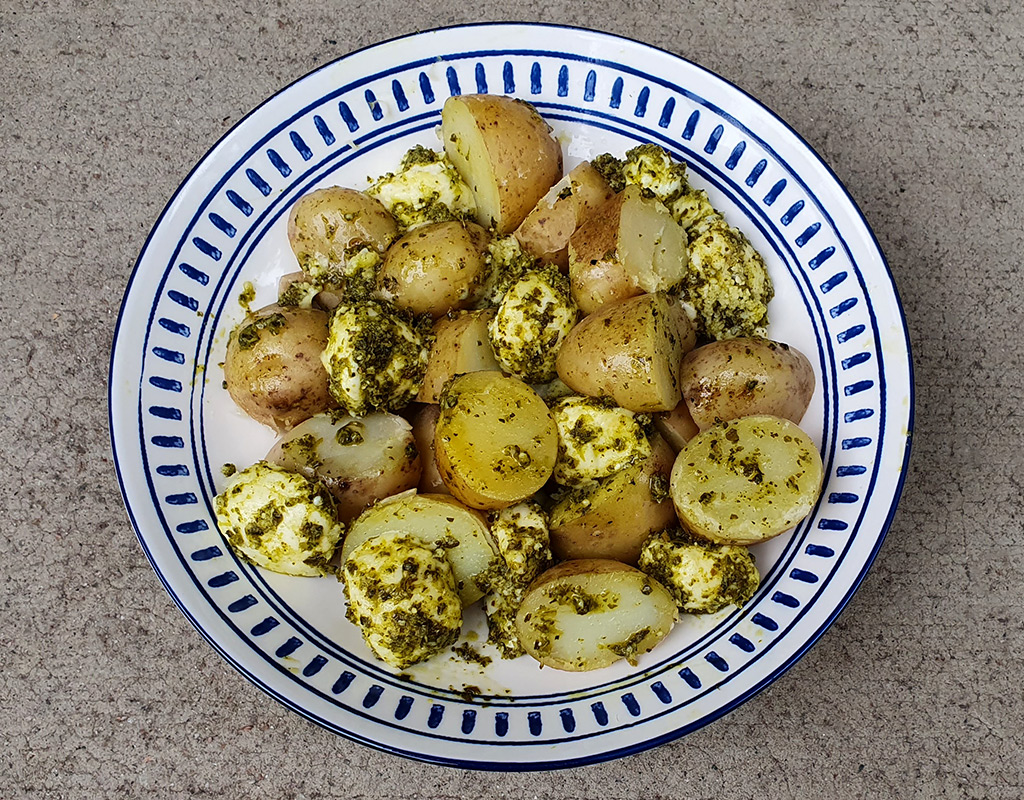 New potatoes with mozzarella