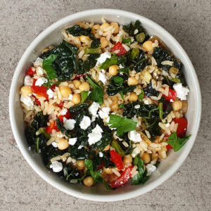 Brown rice salad with chickpeas with cavolo nero