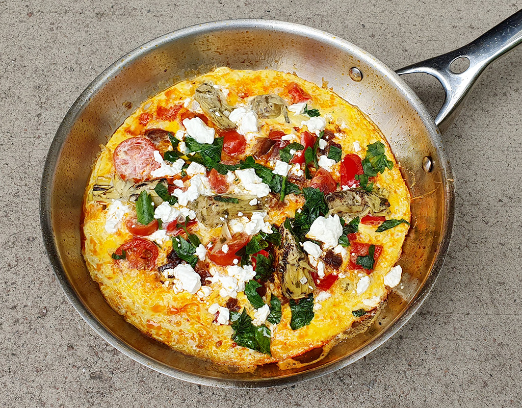 Chorizo omelette with artichoke