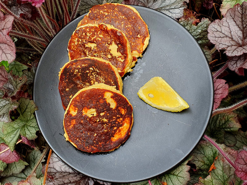 High-protein quark and almond drop scones
