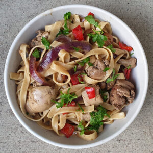 Tagliatelle with duck liver and caramelized onion