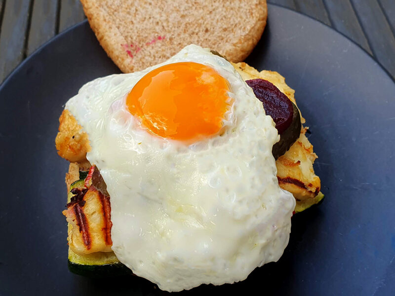 Halloumi and Egg Burger