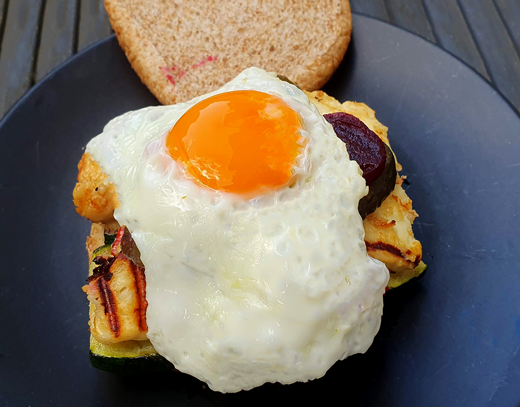 Halloumi and Egg Burger