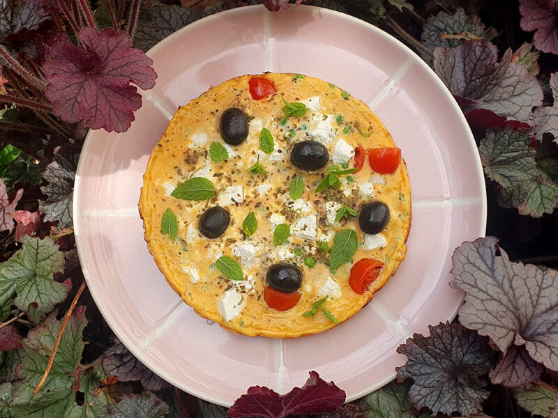 Peas and feta omelette
