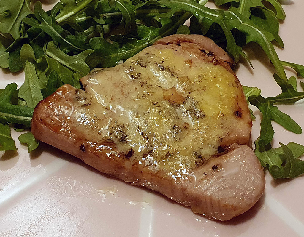 Tuna Steaks with Stilton