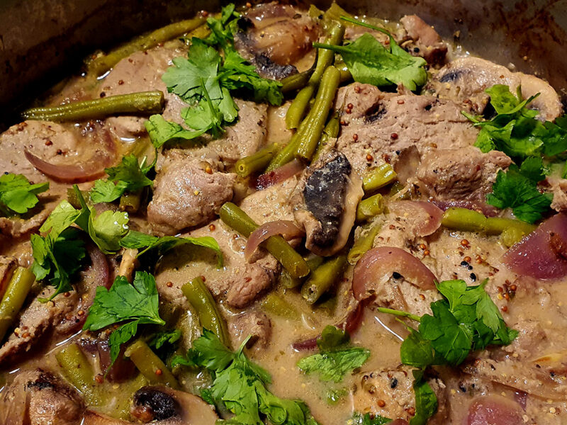 Pork tenderloin medallions in mushroom sauce