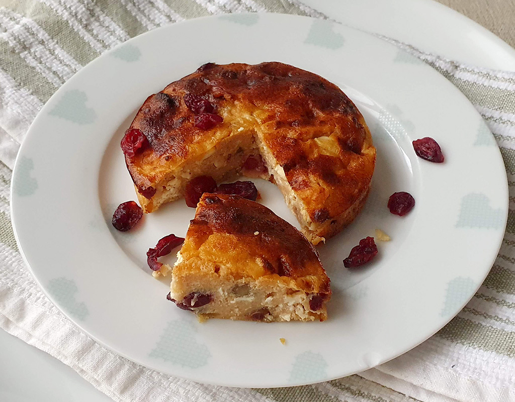 Baked Cottage Cheese with Cranberries and Dates