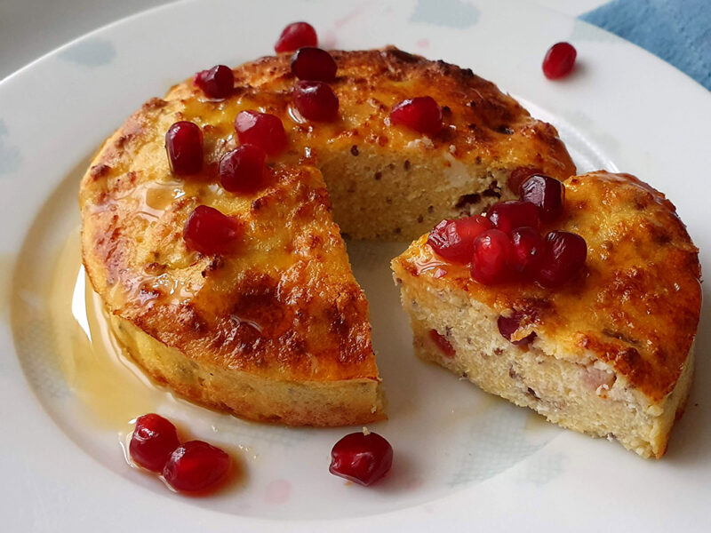 Baked Cottage Cheese with Pomegranate