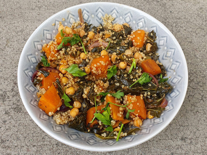 Quinoa Bowl with Sweet Potatoes, Kale and Chickpeas